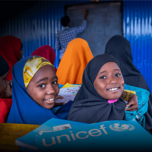 Námsgögn fyrir 8 börn